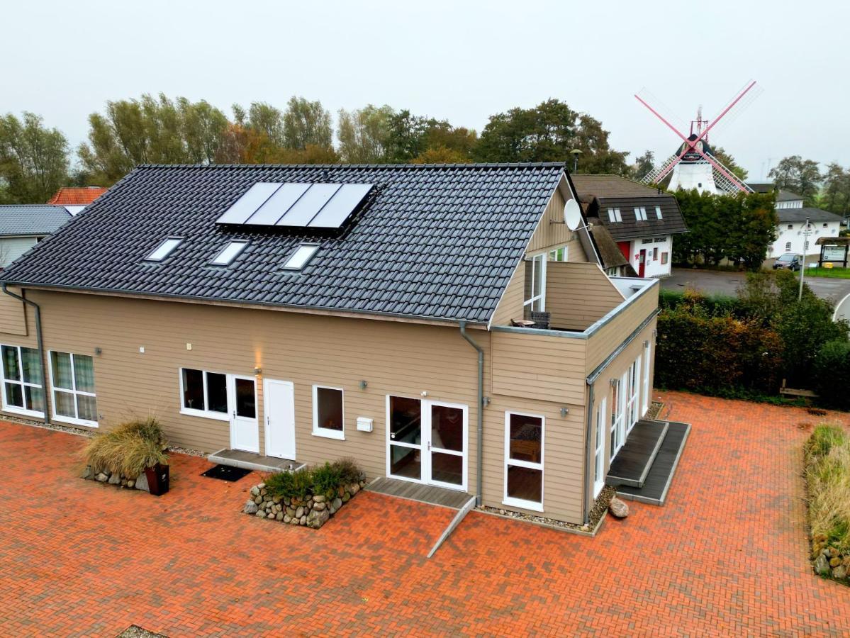Westerdeichstrich Haus Zwischen Den Wehlen Bei Buesum, 16 Personenヴィラ エクステリア 写真